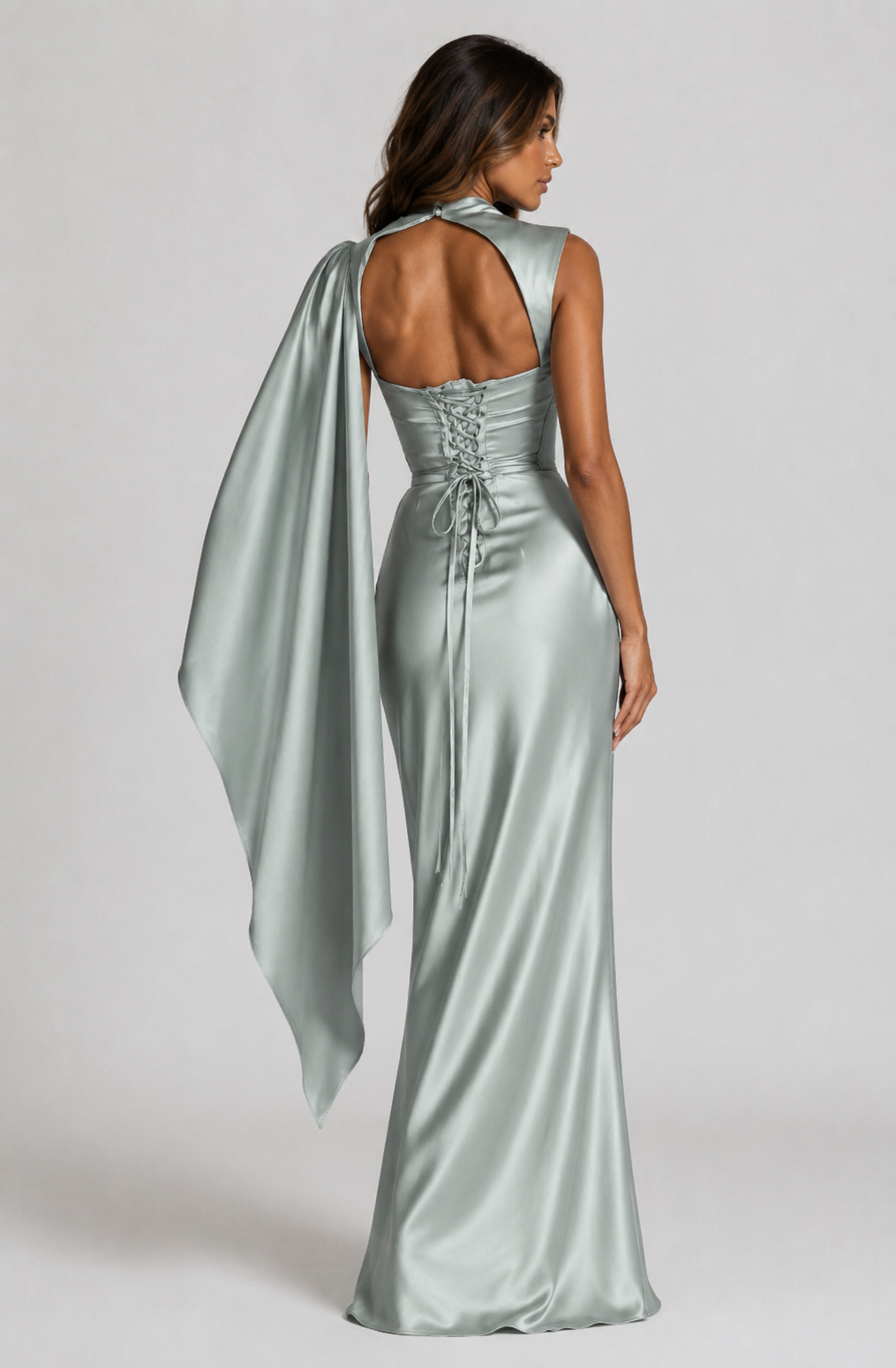 ATISSE AVENDRA ICON – Damen drapiertes Maxikleid aus Satin – Elegantes Abendkleid Salbeigrün