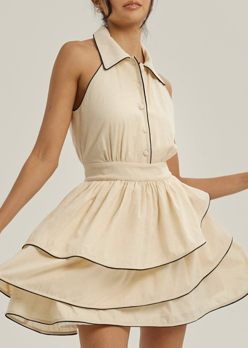 ATISSE ÉLAN ICON — Minivestido de capas champán