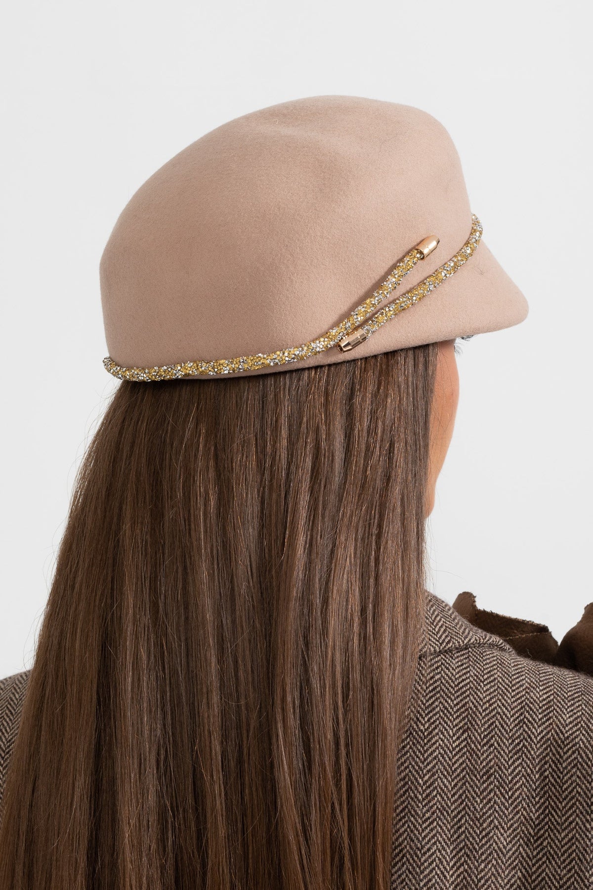 ATISSE – Women’s Beige Short Brim Hat – Gold Chain Detail Winter Hat