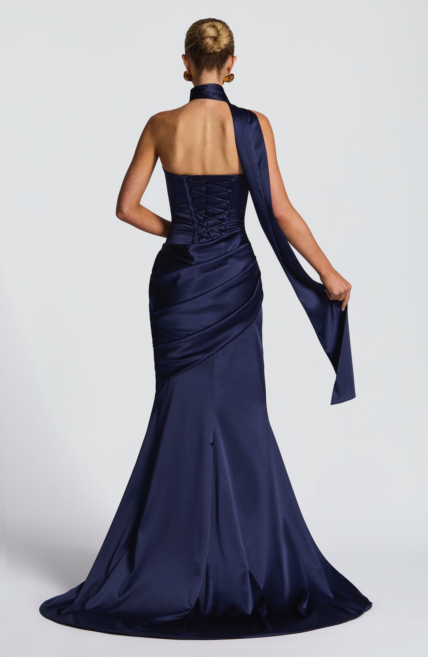 ATISSE KENSINGTON ICON — Korsett-Maxikleid mit Neckholder (Navy)