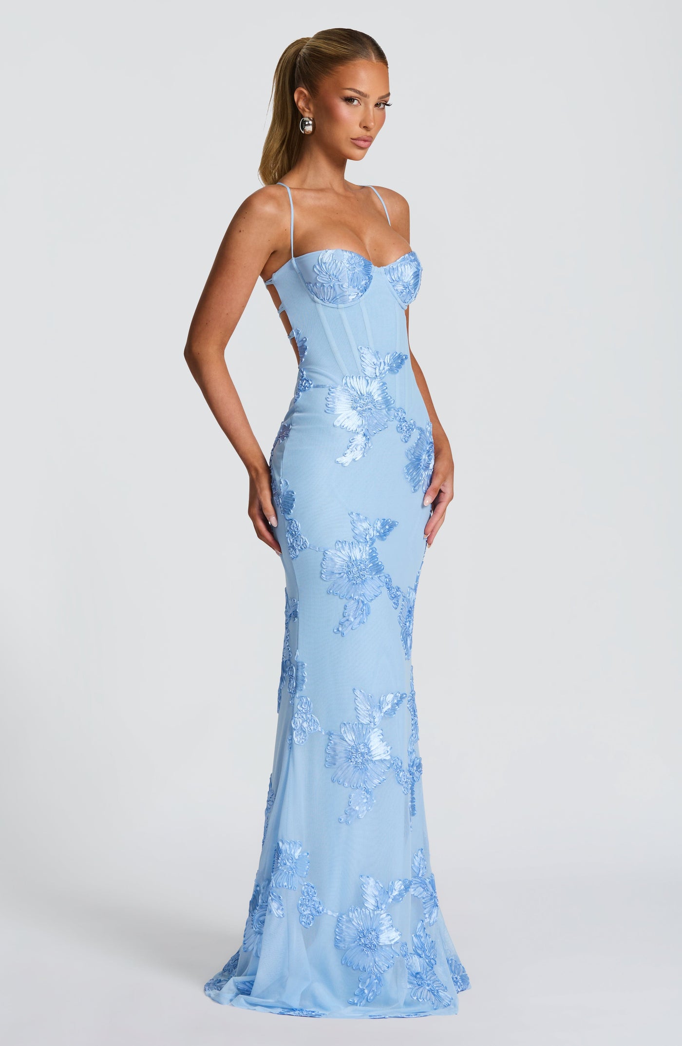 ATISSE NEFERTITI ICON — Maxikleid mit Blumenmuster (Gletscherblau)