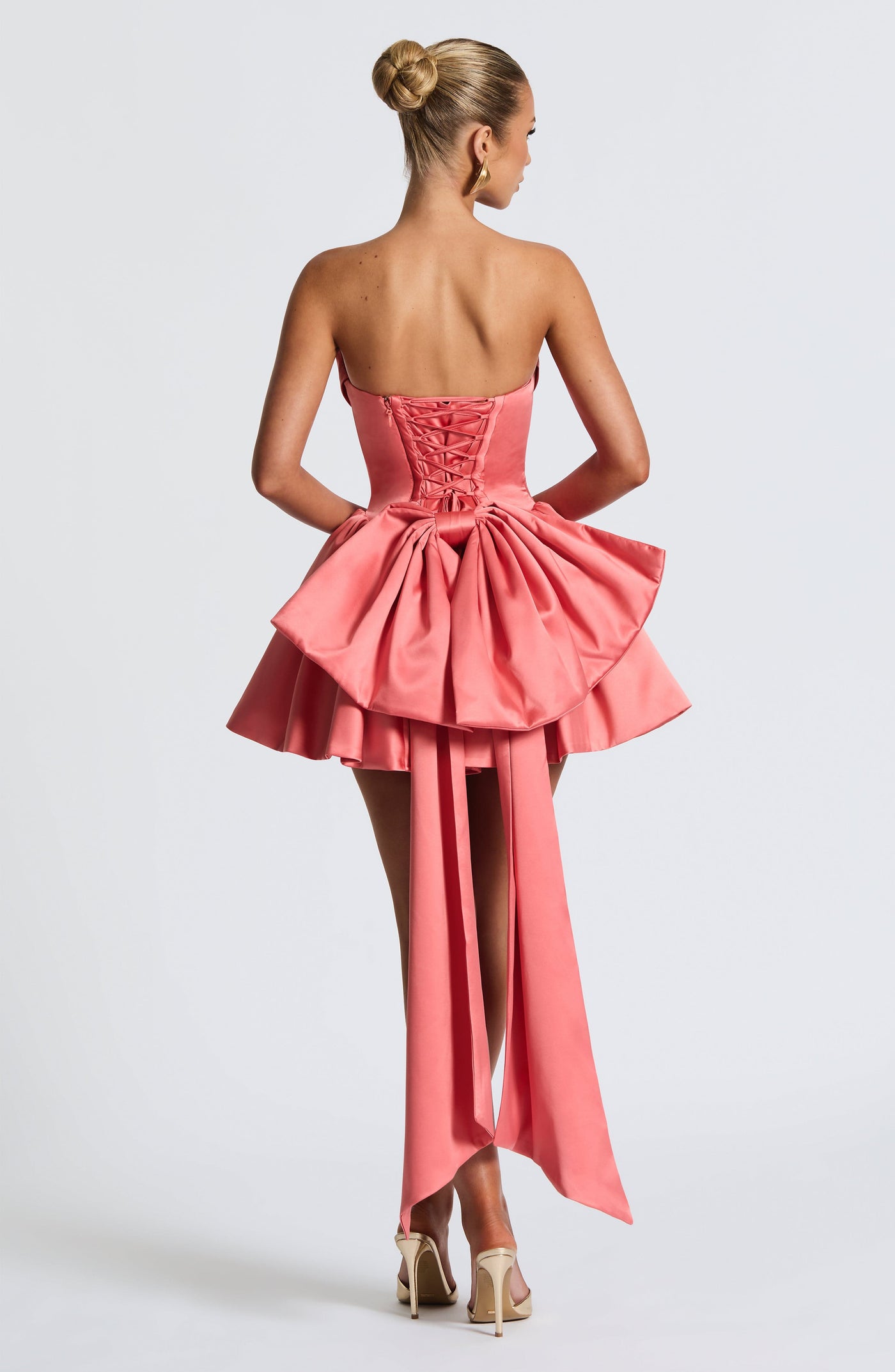 ATISSE TRINITY ICON — Korsett-Minikleid ohne Träger (Coral Pink)