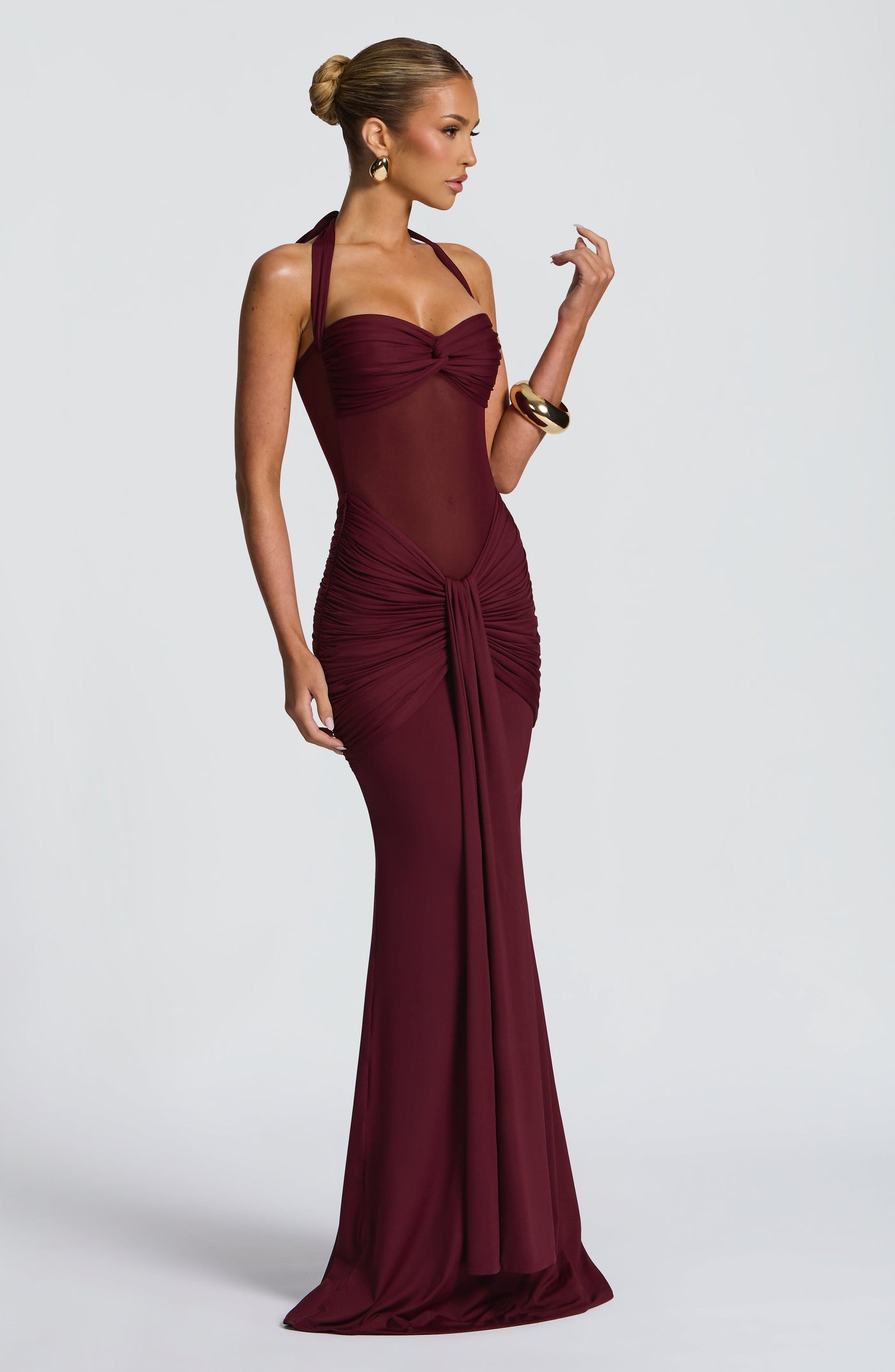 ATISSE VIXEN ICON – Neckholder-Maxikleid (Cherry Lacquer)
