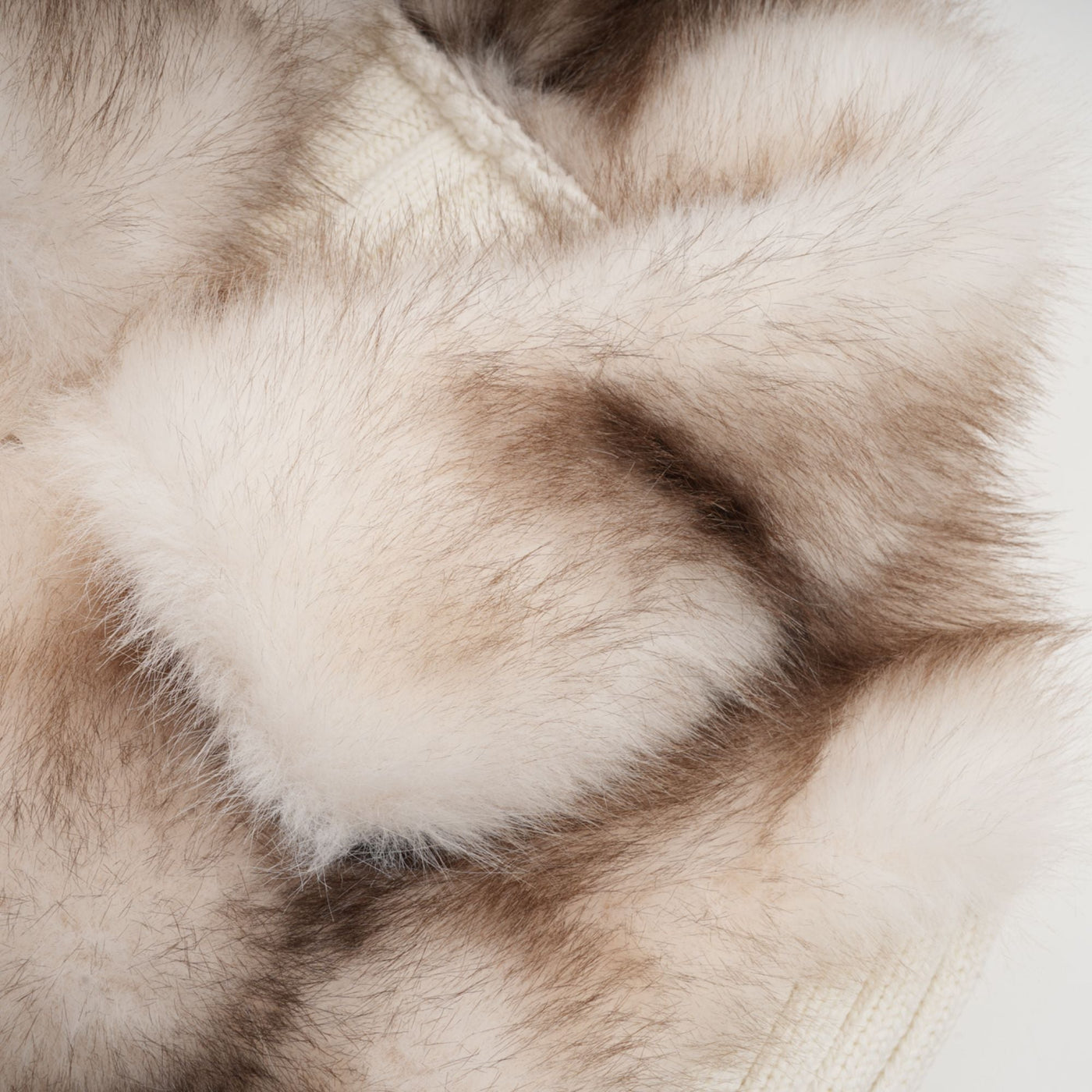 ATISSE LAETICIA – Women's Faux Fur Ribbed Knit Jacket – Luxury Zip Front Winter Cardigan