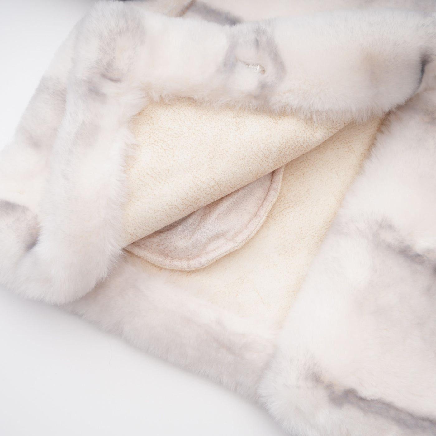 ATISSE ALINA – Women's White Faux Fur Jacket – Luxury Cropped Winter Coat with Gradient Finish