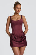 ATISSE IMOGEN ICON – Korsett-Minikleid aus Satin (Cherry Lacquer)