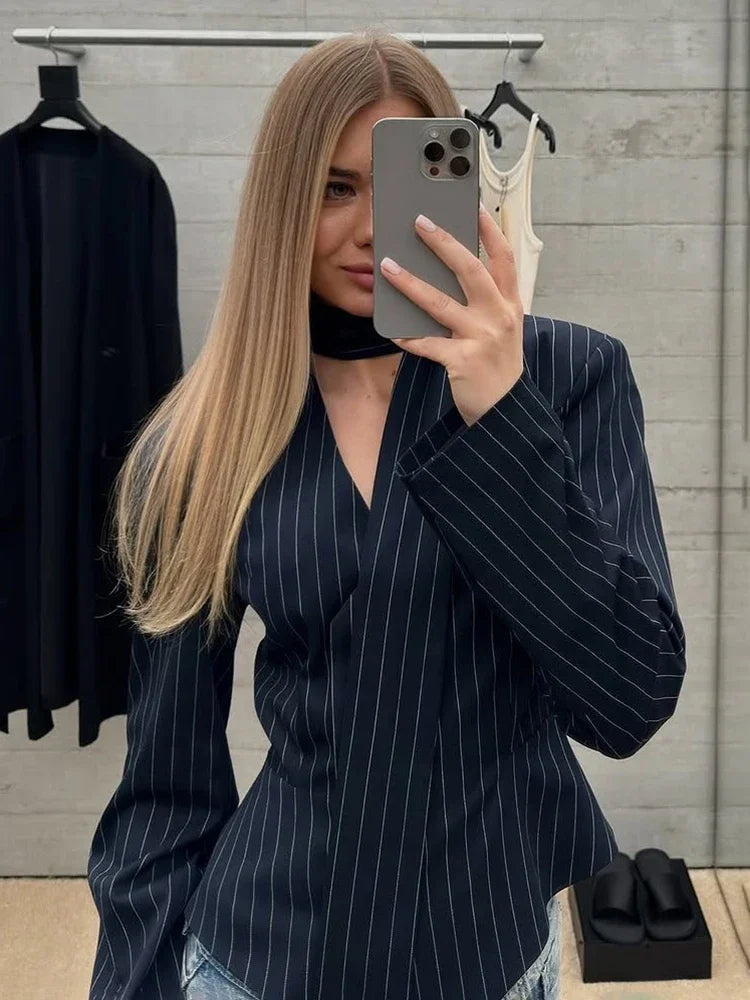 ATISSE – Sienna – Women’s White Tailored Blazer – Fitted Cinched Waist Jacket