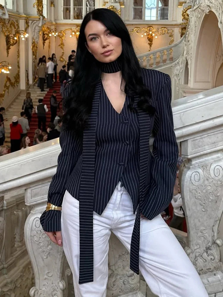 ATISSE – Sienna – Women’s White Tailored Blazer – Fitted Cinched Waist Jacket