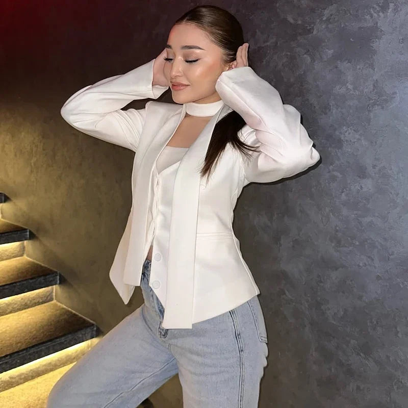 ATISSE – Sienna – Women’s White Tailored Blazer – Fitted Cinched Waist Jacket