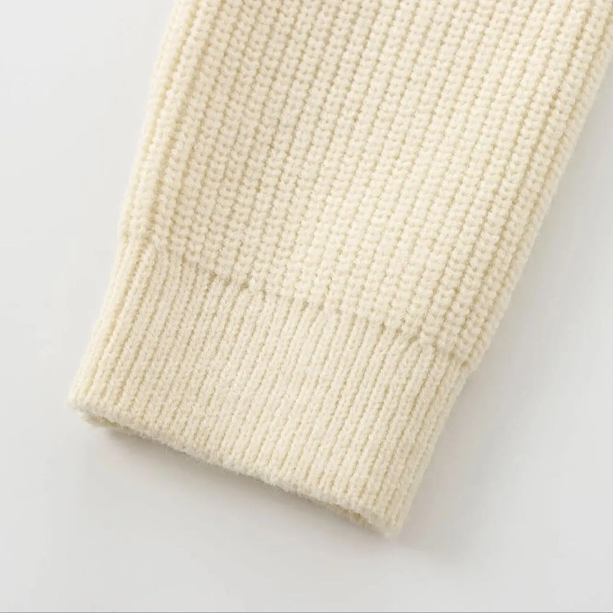 ATISSE – Women’s Cream Knit Cardigan – Black Bow Front Sweater