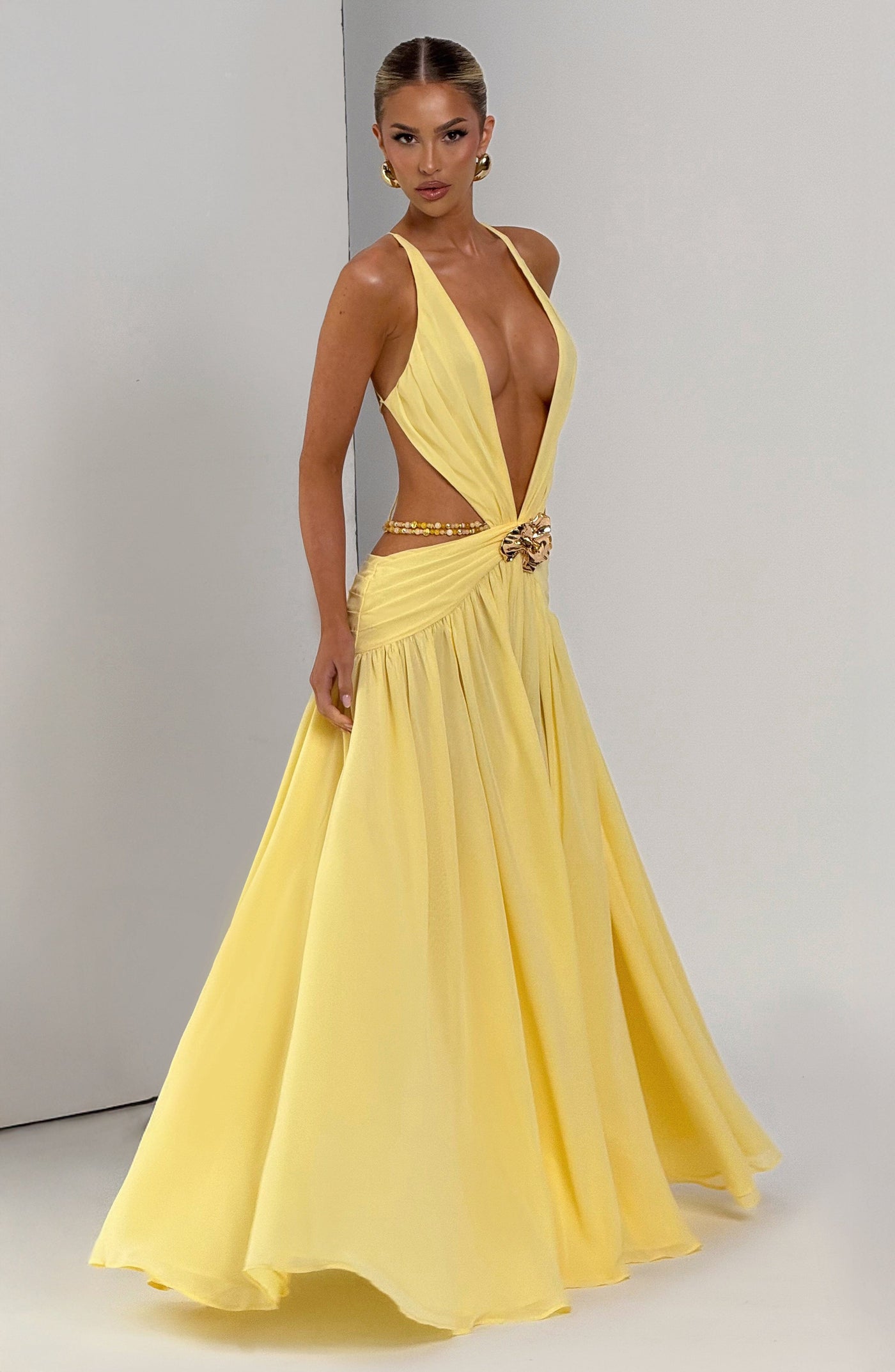 ATISSE LEMON ICON — Maxikleid mit Neckholder in Zitronengelb
