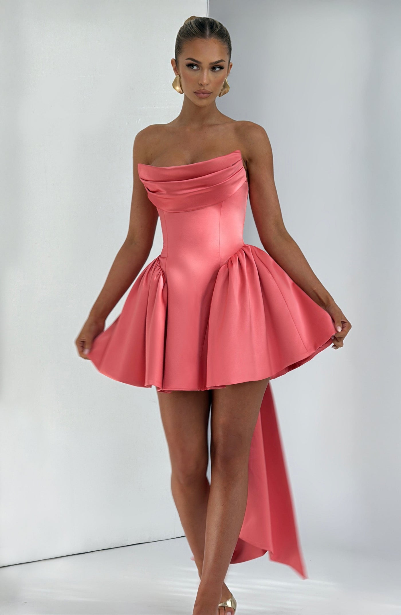 ATISSE TRINITY ICON — Korsett-Minikleid ohne Träger (Coral Pink)