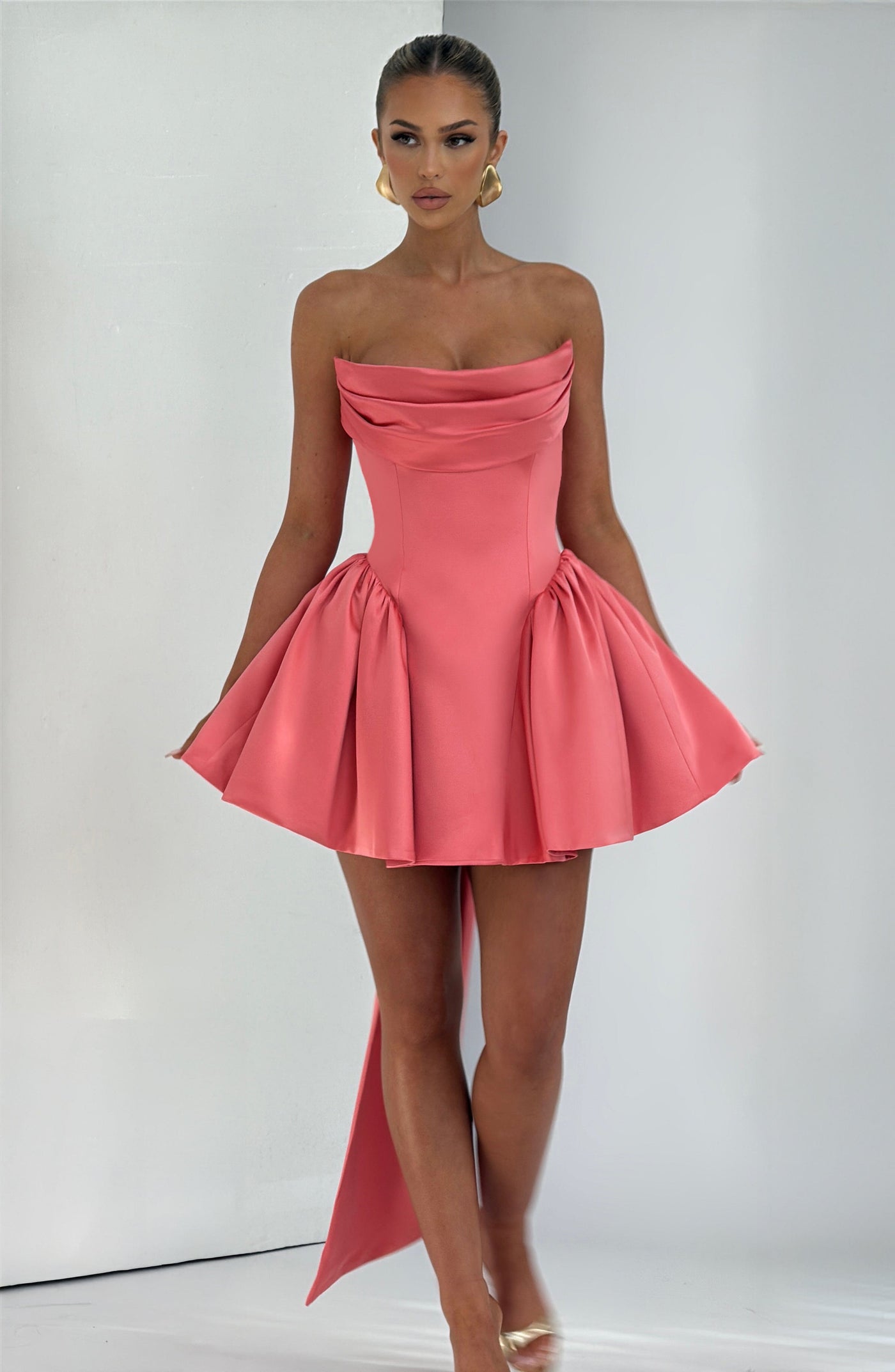 ATISSE TRINITY ICON — Korsett-Minikleid ohne Träger (Coral Pink)