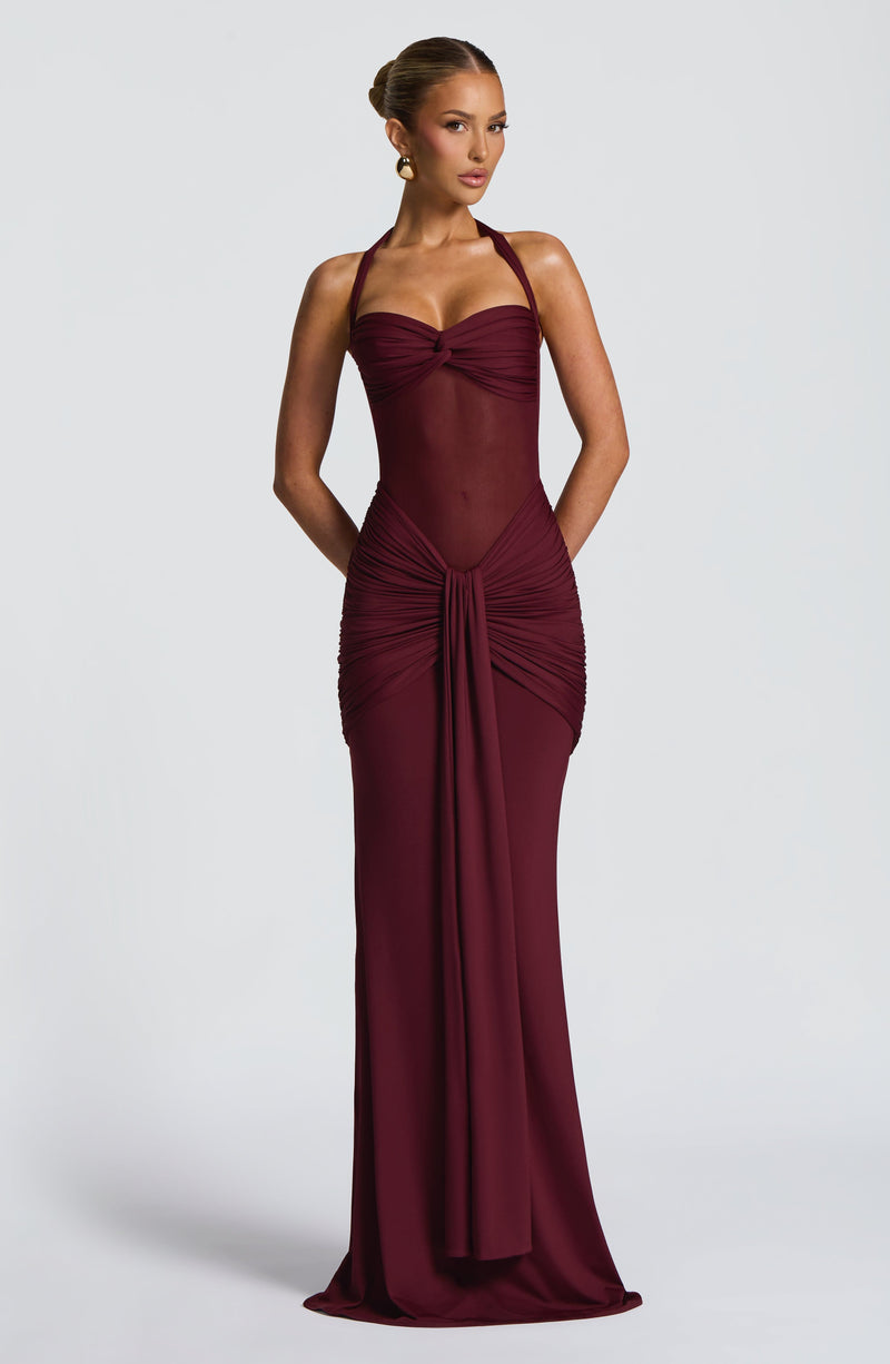 ATISSE VIXEN ICON — Vestido maxi halter (Cherry Lacquer)